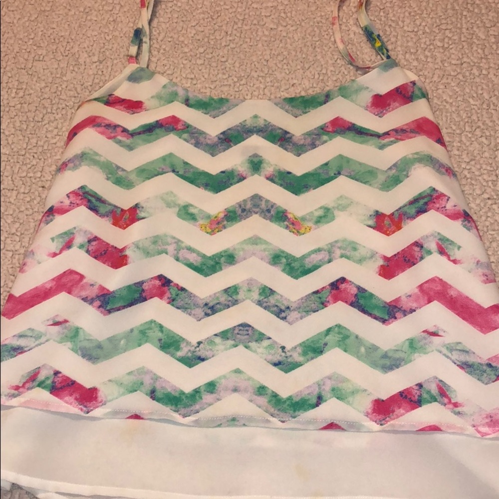 Chevron print tank